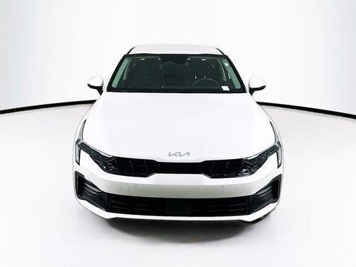 Snow White Pearl 2025 Kia K5 LXS