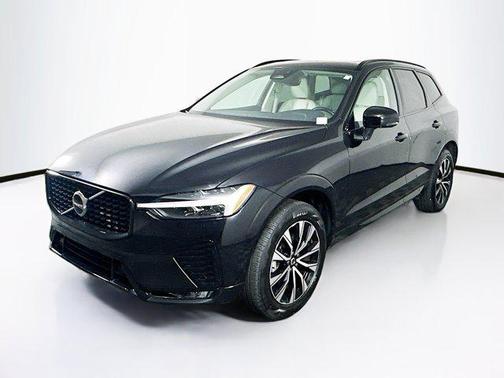 2024 Volvo XC60 B5 Core Dark Theme