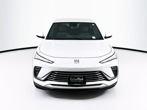 Summit White 2025 Buick Envista Preferred FWD