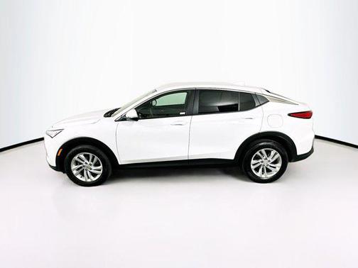 Summit White 2025 Buick Envista Preferred FWD