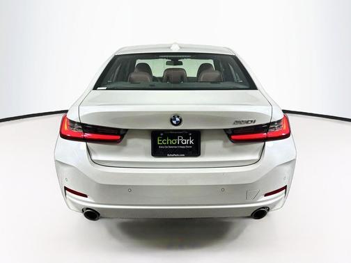 Mineral White Metallic 2023 BMW 330 330i