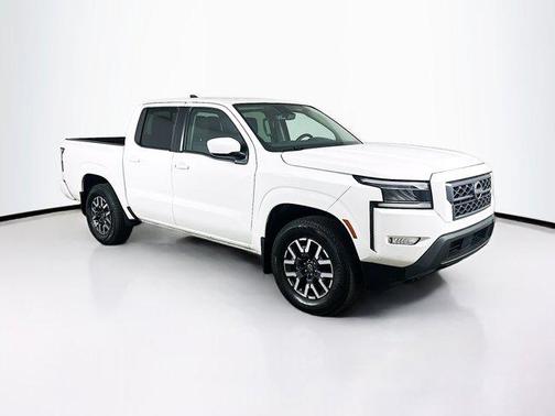 2024 Nissan Frontier SL