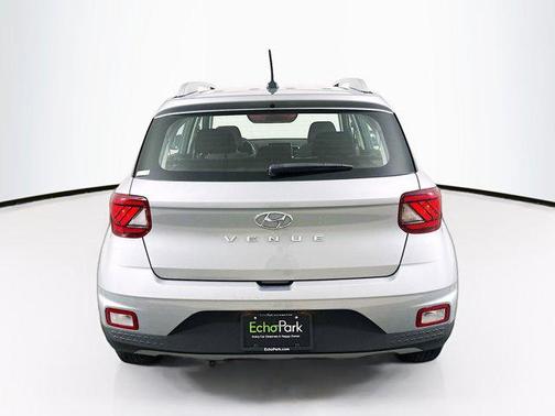 Shimmering Silver 2025 Hyundai VENUE SEL