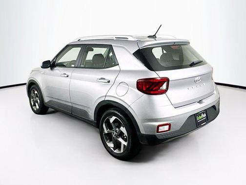 Shimmering Silver 2025 Hyundai VENUE SEL