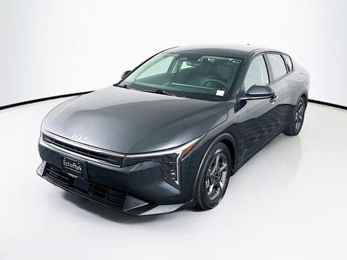 Interstellar Gray 2025 Kia K4 LXS