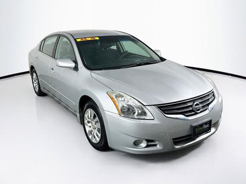 Brilliant Silver Metallic 2012 Nissan Altima 2.5 S