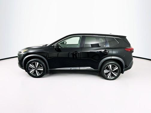 Super Black 2023 Nissan Rogue SL