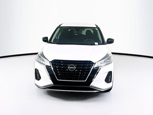 Fresh Powder 2024 Nissan Kicks S