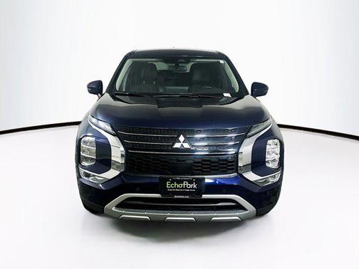 Cosmic Blue Metallic 2024 Mitsubishi Outlander SE 2.5 2WD