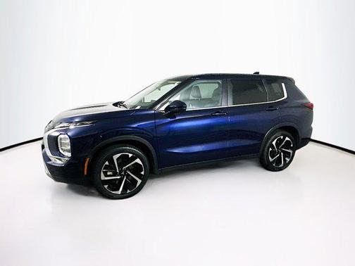 Cosmic Blue Metallic 2024 Mitsubishi Outlander SE 2.5 2WD