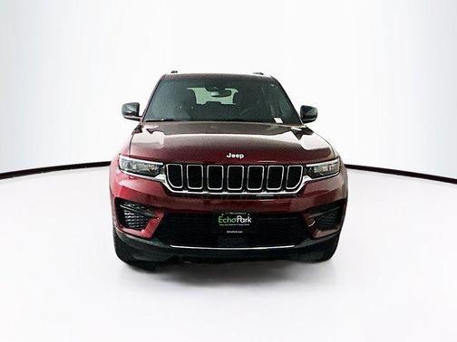 2024 Jeep Grand Cherokee Laredo