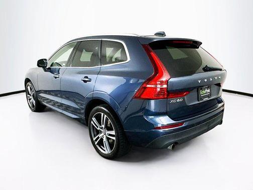 2020 Volvo XC60 T5 Momentum