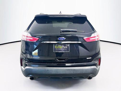 2020 Ford Edge SE