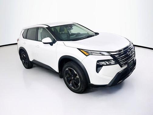 Everest White Pearl 2024 Nissan Rogue SV