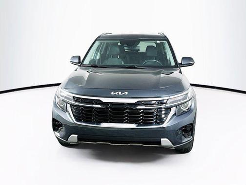 Gravity Gray 2025 Kia Seltos S