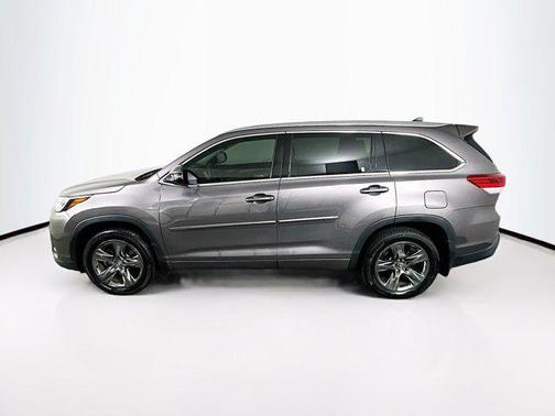 Predawn Gray Mica 2017 Toyota Highlander Limited