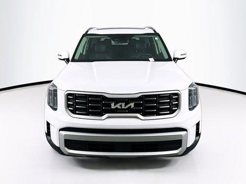 Glacial White Pearl 2025 Kia Telluride S