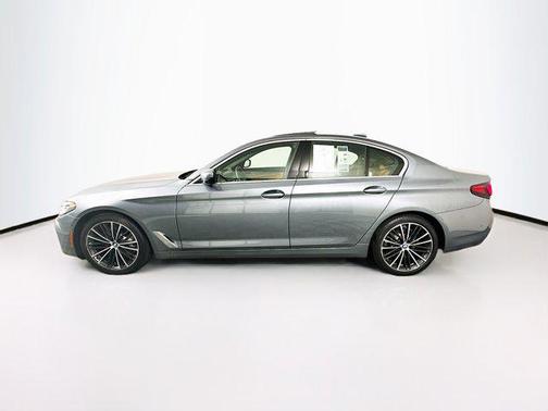 2021 BMW 530 530i