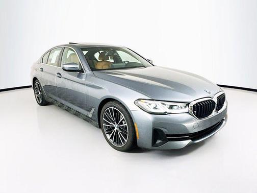 2021 BMW 530 530i