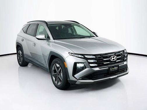 Shimmering Silver 2025 Hyundai TUCSON SEL