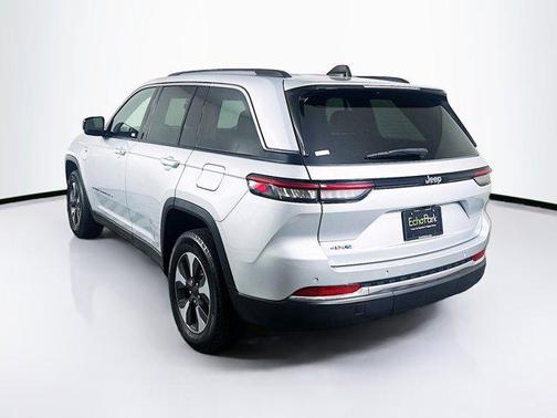 2022 Jeep Grand Cherokee 4xe Base