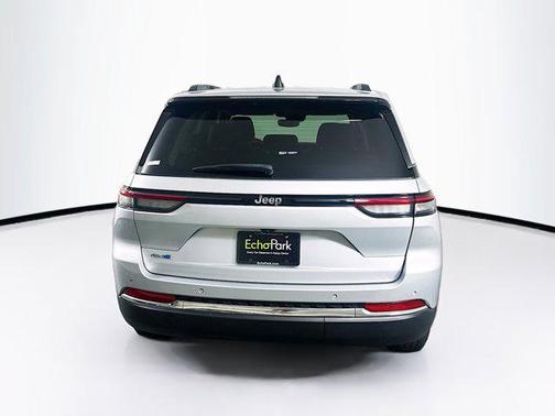 2022 Jeep Grand Cherokee 4xe Base