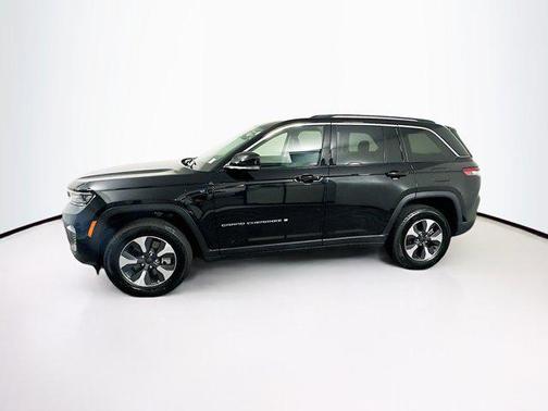 2022 Jeep Grand Cherokee 4xe Base