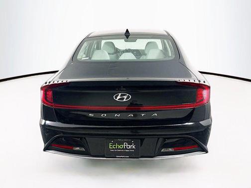 2021 Hyundai SONATA SE