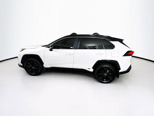 2023 Toyota RAV4 Hybrid SE