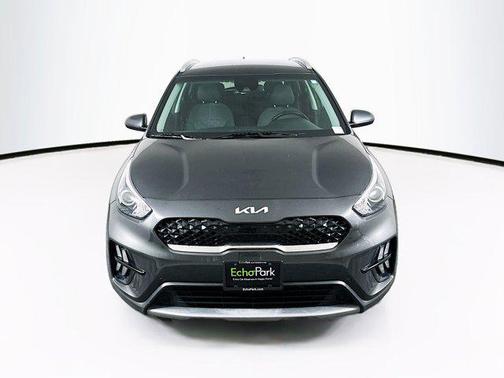 Graphite Gray 2022 Kia Niro LXS