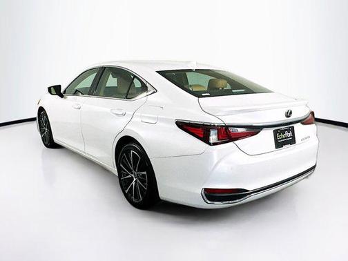2024 Lexus ES 300h Base
