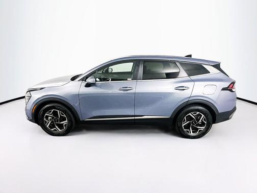 Everlasting Silver 2025 Kia Sportage LX