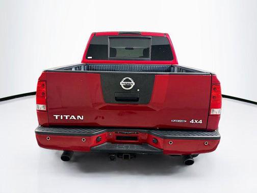 2012 Nissan Titan SV