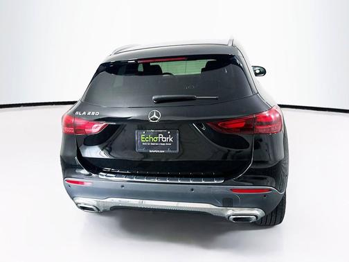 Polar White 2025 Mercedes-Benz GLA 250 Base