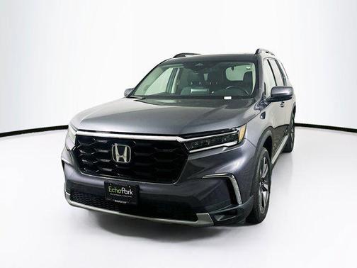 Sonic Gray Pearl 2023 Honda Pilot Touring 8-Passenger