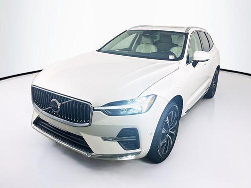2023 Volvo XC60 B5 Plus Bright Theme