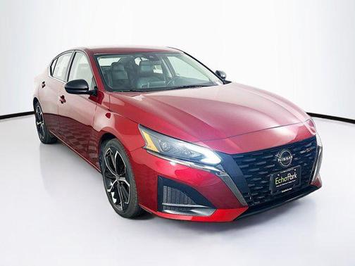 2023 Nissan Altima SR FWD