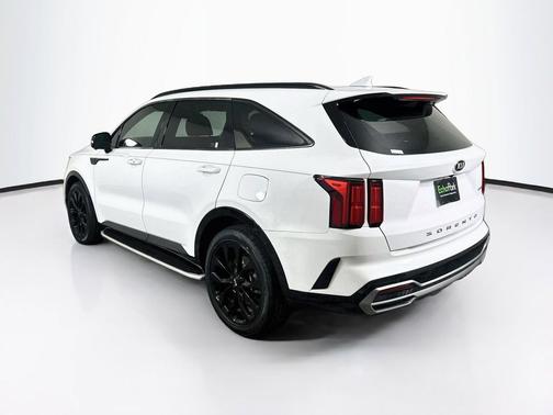 Glacial White Pearl 2021 Kia Sorento SX
