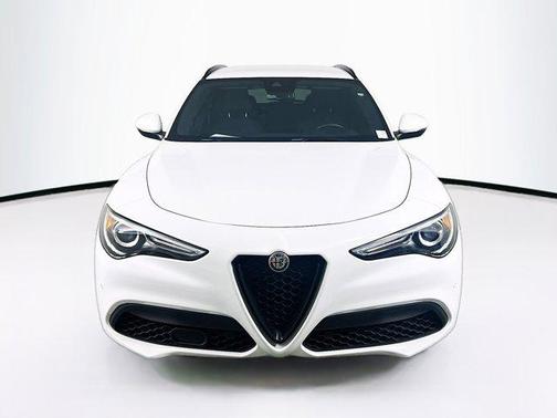 2022 Alfa Romeo Stelvio Sprint