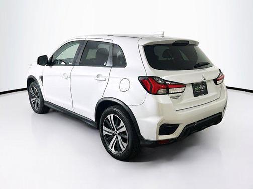 2022 Mitsubishi Outlander Sport SE