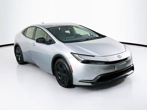 2025 Toyota Prius LE