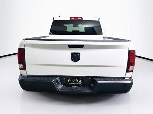 2024 RAM 1500 Classic Warlock Crew Cab 4x2 5'7' Box
