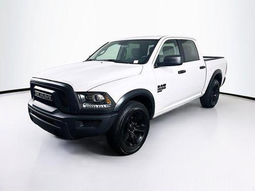 2024 RAM 1500 Classic Warlock Crew Cab 4x2 5'7' Box