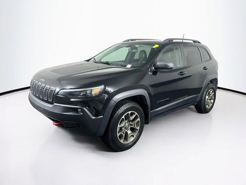 Diamond Black Crystal Pearlcoat 2020 Jeep Cherokee Trailhawk