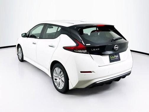 Glacier White 2024 Nissan Leaf S