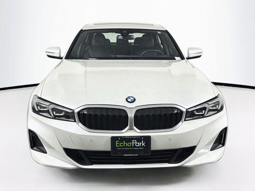 Mineral White Metallic 2025 BMW 330 330i