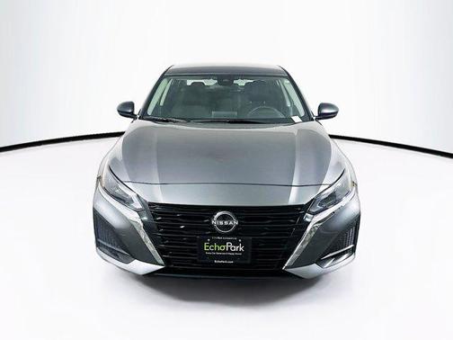 Gun Metallic 2025 Nissan Altima SV FWD