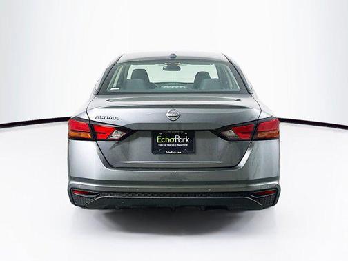 Gun Metallic 2025 Nissan Altima SV FWD