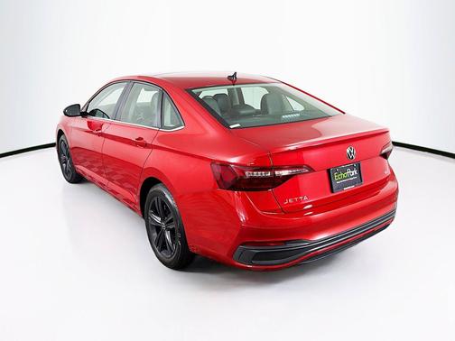 Kings Red Metallic 2024 Volkswagen Jetta 1.5T SE
