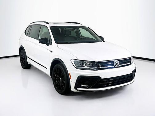Pure White 2021 Volkswagen Tiguan 2.0T SE R-Line Black